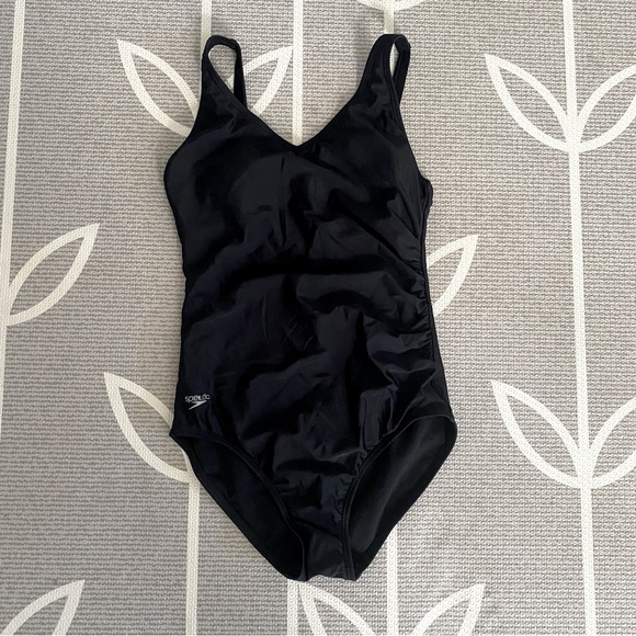 Speedo black one piece bathingsuit - Picture 2 of 6
